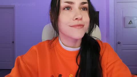 Sadie Renee  online show from October 6, 10:18 pm