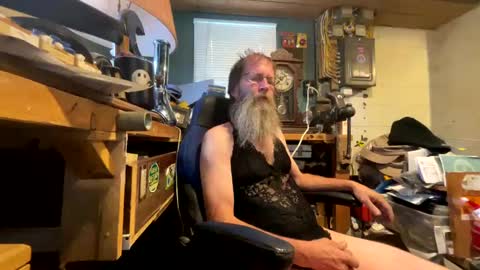 safety_fist online show from January 7, 8:52 pm