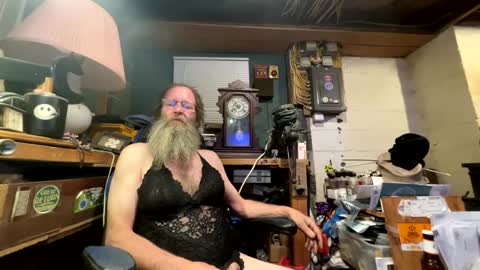 safety_fist online show from January 18, 12:57 am