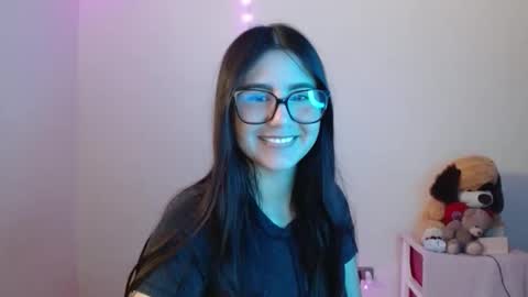 Sahaliefox  online show from October 5, 4:16 pm