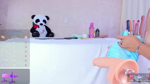 Danella online show from February 12, 1:59 pm