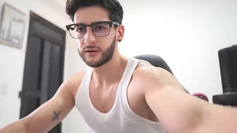 saimon  online show from September 11, 5:35 pm