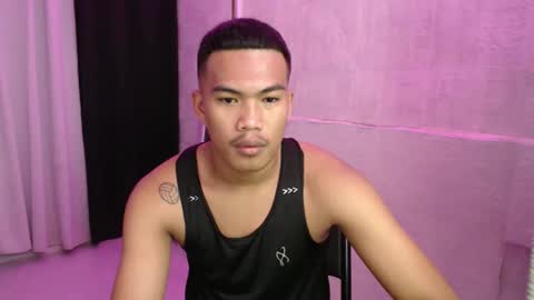 Snapshot of saj_taylor chatting on November 3, 3:46 pm Taylor online show from November 3, 3:46 pm