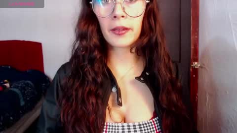 Snapshot of sakura_alek chatting on February 22, 5:12 am sakura_alek online show from February 22, 5:12 am