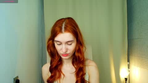 Snapshot of sallybiscuit chatting on February 7, 10:29 am Sally online show from February 7, 10:29 am