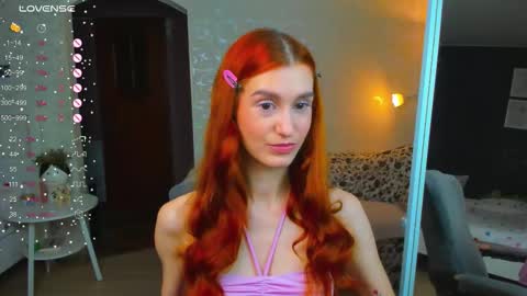 Snapshot of sallybiscuit chatting on November 18, 10:31 am Sally online show from November 18, 10:31 am