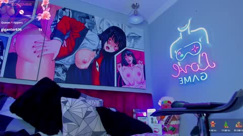 Snapshot of sallybrown_ chatting on December 10, 8:51 am miss Sally online every night from 1am to 8am Colombia time online show from December 10, 8:51 am