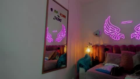 Snapshot of sallybrown_ chatting on November 3, 3:35 pm miss Sally online every night from 1am to 8am Colombia time online show from November 3, 3:35 pm