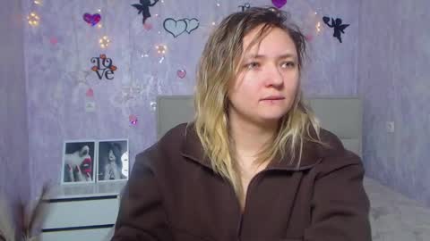 Sally online show from February 21, 7:10 pm