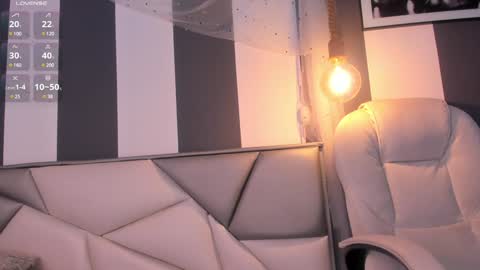 Snapshot of salome__evans chatting on January 19, 3:42 pm salome__evans online show from January 19, 3:42 pm