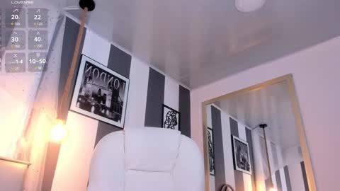 Snapshot of salome__evans chatting on January 29, 3:47 pm salome__evans online show from January 29, 3:47 pm