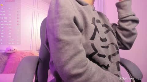 Snapshot of salome__evans chatting on November 11, 1:44 pm salome__evans online show from November 11, 1:44 pm