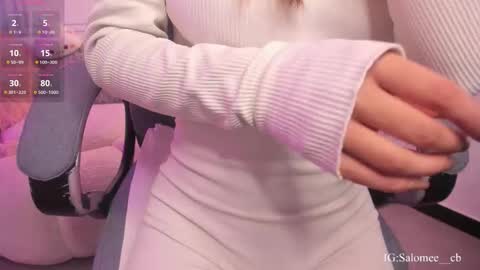 Snapshot of salome__evans chatting on December 15, 2:54 pm salome__evans online show from December 15, 2:54 pm