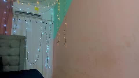 salome online show from January 24, 5:00 pm