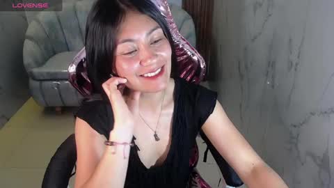 Snapshot of salome_stockman_sub chatting on December 18, 2:10 am Salome online show from December 18, 2:10 am