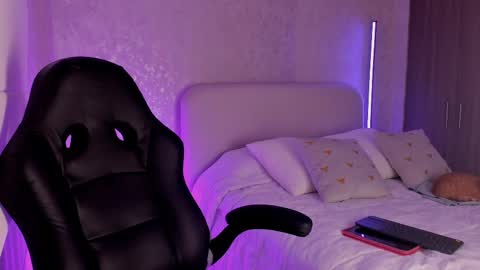 salo online show from February 10, 5:25 am