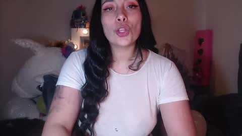 yenny online show from December 18, 4:31 am