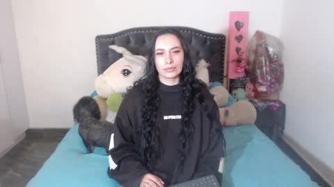 yenny online show from November 26, 3:51 am