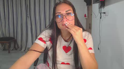 salome online show from December 5, 1:03 am