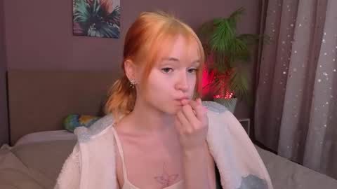 Snapshot of salt_mira chatting on December 14, 10:20 am salt_mira online show from December 14, 10:20 am