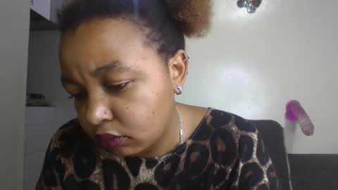 Snapshot of salty_surprise_ chatting on December 5, 3:15 am salty_surprise_ online show from December 5, 3:15 am