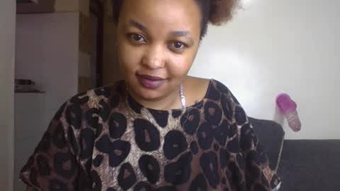 Snapshot of salty_surprise_ chatting on December 5, 6:21 am salty_surprise_ online show from December 5, 6:21 am