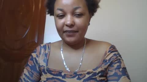 Snapshot of salty_surprise_ chatting on December 11, 3:37 pm salty_surprise_ online show from December 11, 3:37 pm