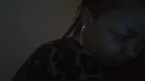 Snapshot of salty_surprise_ chatting on December 27, 10:55 am salty_surprise_ online show from December 27, 10:55 am