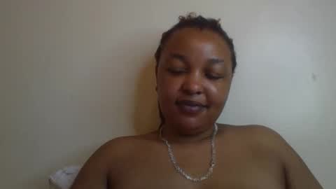 Snapshot of salty_surprise_ chatting on January 11, 4:48 am salty_surprise_ online show from January 11, 4:48 am