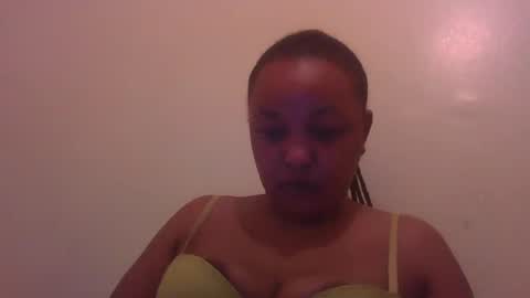 Snapshot of salty_surprise_ chatting on January 29, 2:30 am salty_surprise_ online show from January 29, 2:30 am