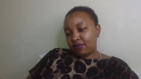 Snapshot of salty_surprise_ chatting on February 22, 11:03 pm salty_surprise_ online show from February 22, 11:03 pm