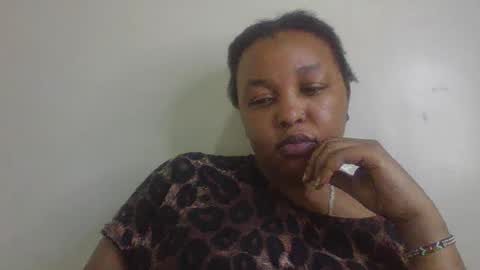 Snapshot of salty_surprise_ chatting on March 6, 12:32 am salty_surprise_ online show from March 6, 12:32 am