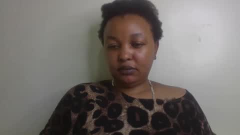 Snapshot of salty_surprise_ chatting on March 7, 1:53 am salty_surprise_ online show from March 7, 1:53 am