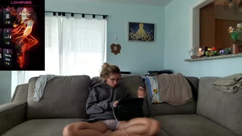 Salty Captain 69  Hat Girl 69 online show from September 23, 1:47 pm