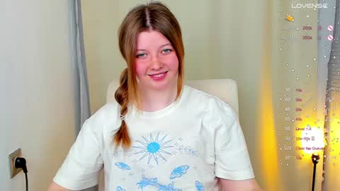 Snapshot of salut_love chatting on December 10, 3:44 pm Ruby online show from December 10, 3:44 pm