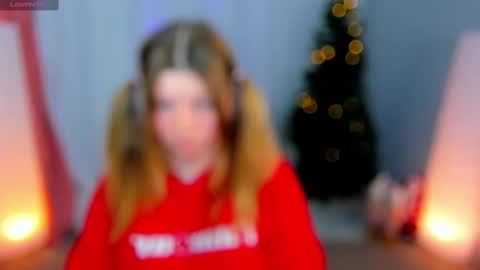 Snapshot of salut_love chatting on December 11, 3:26 pm Ruby online show from December 11, 3:26 pm