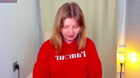 Snapshot of salut_love chatting on December 15, 10:28 am Ruby online show from December 15, 10:28 am