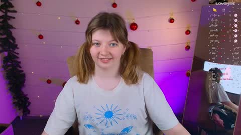 Snapshot of salut_love chatting on December 20, 6:35 pm Ruby online show from December 20, 6:35 pm