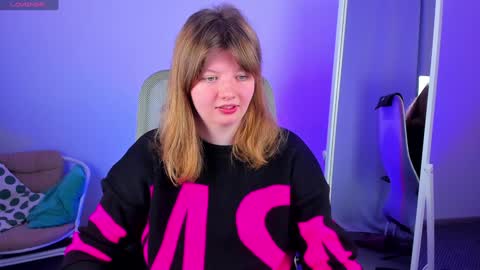 Snapshot of salut_love chatting on January 18, 10:28 am Ruby online show from January 18, 10:28 am