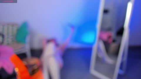 Snapshot of salut_love chatting on February 5, 3:52 pm Ruby online show from February 5, 3:52 pm