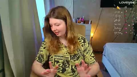 Snapshot of salut_love chatting on September 27, 10:42 am Ruby online show from September 27, 10:42 am