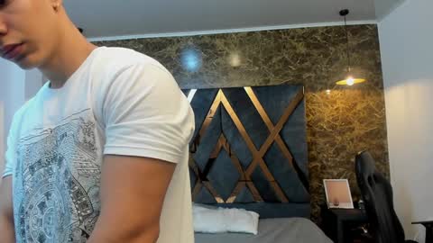 SALVATORE online show from January 10, 11:11 am