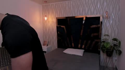 SALVATORE online show from January 19, 2:28 pm