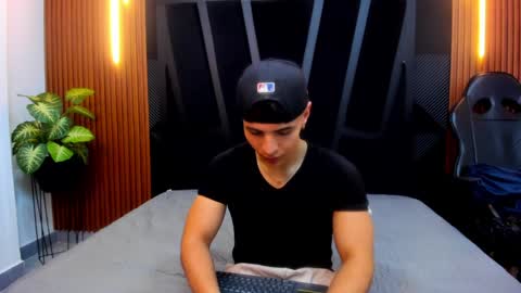 SALVATORE online show from January 23, 8:13 pm