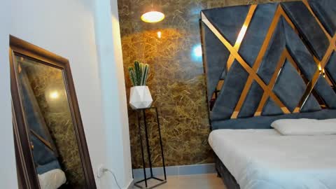 SALVATORE online show from February 26, 11:20 am