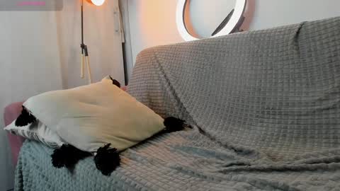 Esteban online show from January 15, 1:23 am