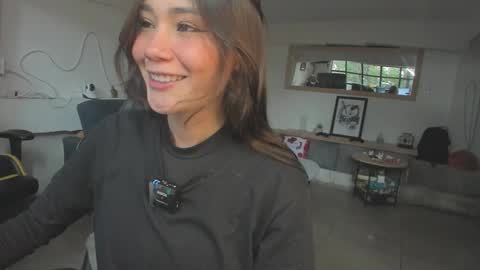 Stefana    or    Samchispas online show from November 19, 9:15 pm