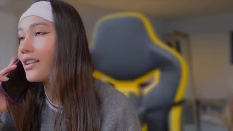 Stefana    or    Samchispas online show from December 20, 7:32 pm