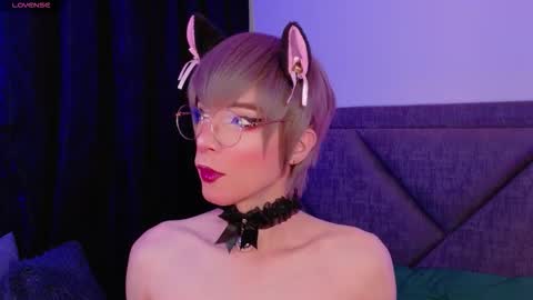 Snapshot of sam_russo chatting on September 13, 8:25 am Sam online show from September 13, 8:25 am