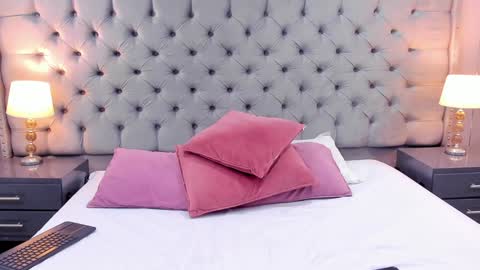 Snapshot of samantaa_g chatting on February 6, 12:59 pm Samantaa G online show from February 6, 12:59 pm